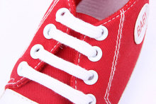 Free Shipping Cute Classical Infant Prewalker Comfy Lovely Baby Soft Sneaker Antiskid Lace Up Canvas Trainers