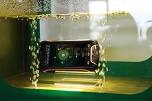 Huadoo V3 unlocked Smartphone Ip68 Rugged Waterproof Mtk6582 Quad Core 4 0 Shockproof Andriod 4 4