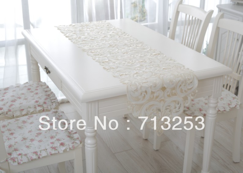 table classical elagance white  no )No.461 table table flag(40*180cm or yes runners runners