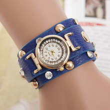2015 Popular Ladies Rivet Punk Chain Belt Bracelet Watch Hot Retro Winding Watch Quartz Women Watch