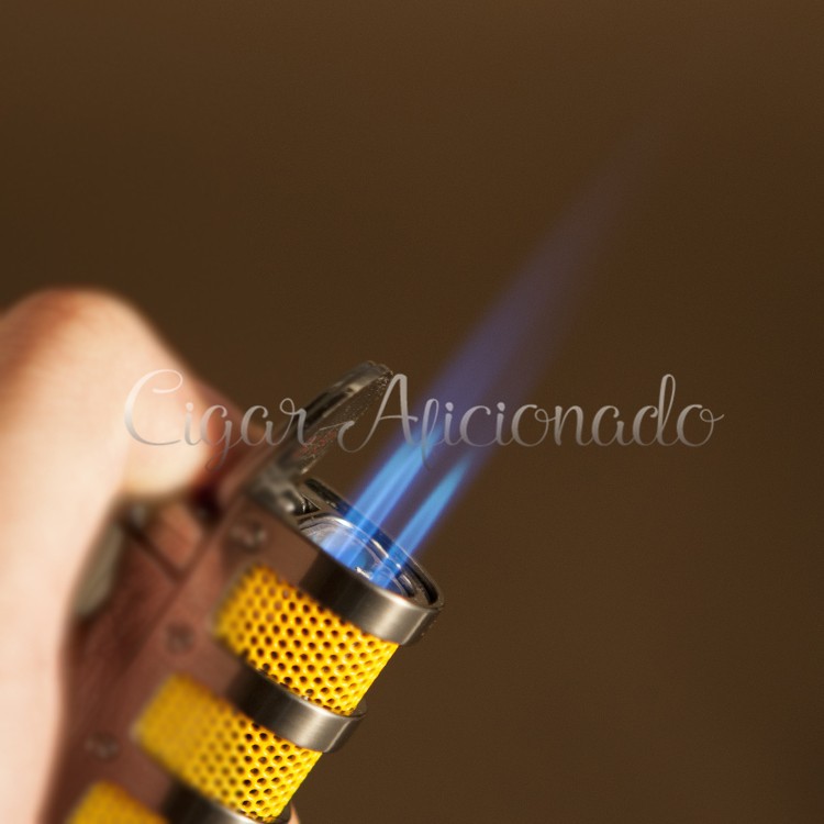 Cigar Lighter2