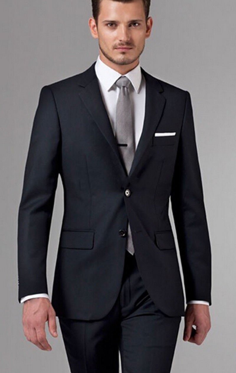 Trajes negros hombre Trajes para hombre Aldo Conti. Aldo Conti siempre se ha distinguido por tener los trajes para caballeros más elegantes de México. Se trata de trajes para caballero confeccionados por los mejores diseñadores y con el más puro estilo italiano.