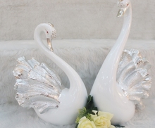 Pastoral style modern home furnishings Decoration creative wedding gift couple swan auspicious entrance furnishings