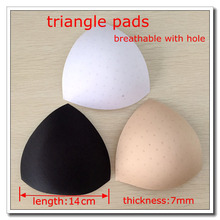 50pairs/lot triangle sponge pads with hole 8mm breathable for BRA bikini padding seamless underwear sports bra enhancer