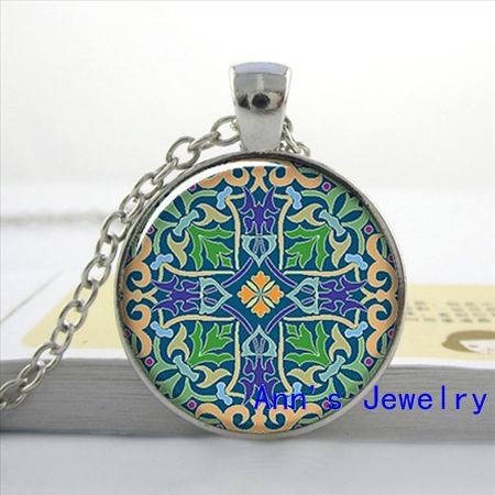 O14 Celtic Cross pendant charm, Celtic necklace resin pendant, Celtic cross photo pendant