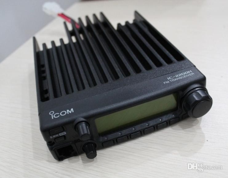 icom-ic-2200h-65w-high-power-ham-radio-transceiver[3]