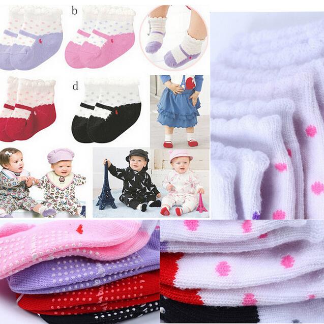 2015 Best Selling Cotton Dot Print sock Lovely Anti slip Shoes Design Socks 4 Colors