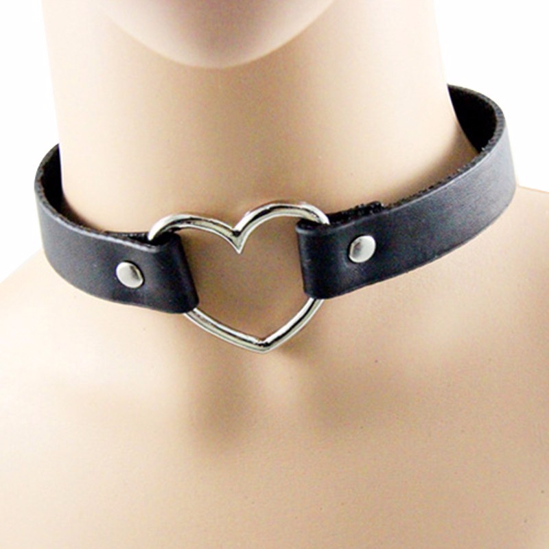 1-X-Women-Lady-Favorite-Punk-Gothic-Leather-Rivet-Heart-Shape-Collar-Choker-Funky-Necklace-NEW (3)