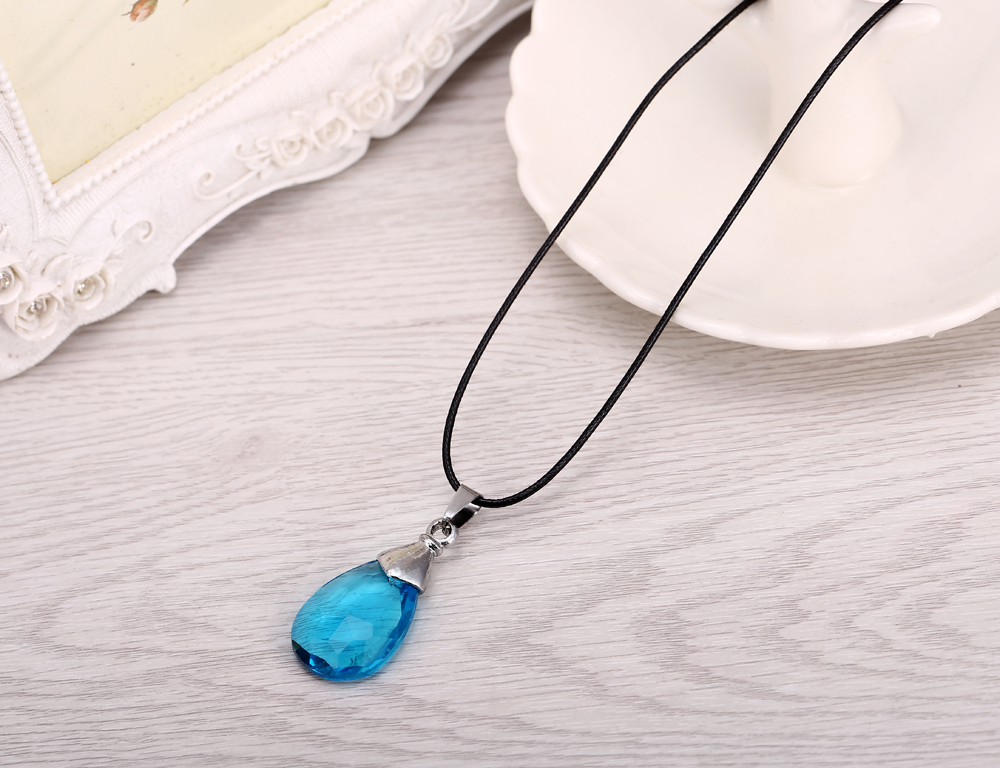 SAO Cosplay Sword Art Online Necklace Crystal Blue Cosplay Pendant Necklace Gift 