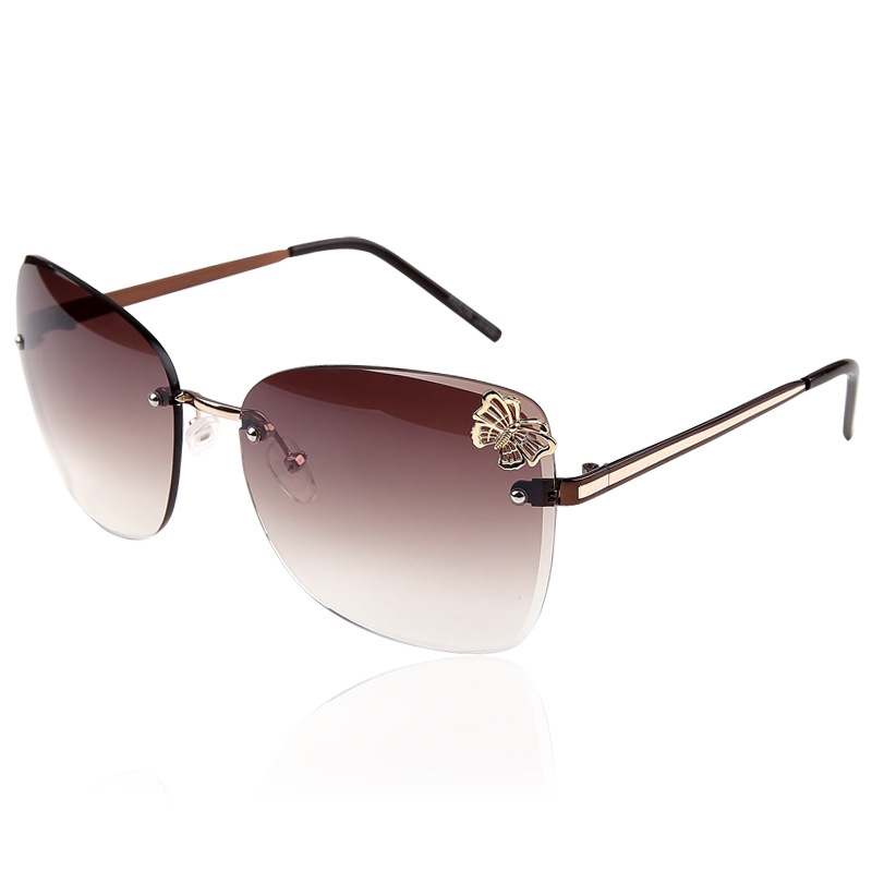 2015 Trendy Fashion Sunglasses Luxury Ladies Butterfly Designer Exclusive Brand Embellishment Sunglasses Women Glasses Female