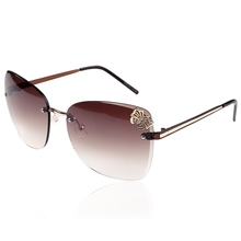2015 Trendy Fashion Sunglasses Luxury Ladies Butterfly Designer Exclusive Brand Embellishment Sunglasses Women Glasses Female