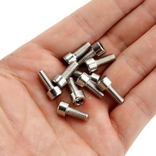 10pcs / lot Stainless Steel M5 Hex Screws Hexagonal Bolts for Cycling Bike Water Drink Bottle Holder Bicycle Kettle Cages Racks
