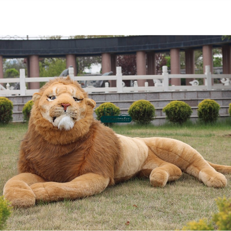 giant cuddly lion