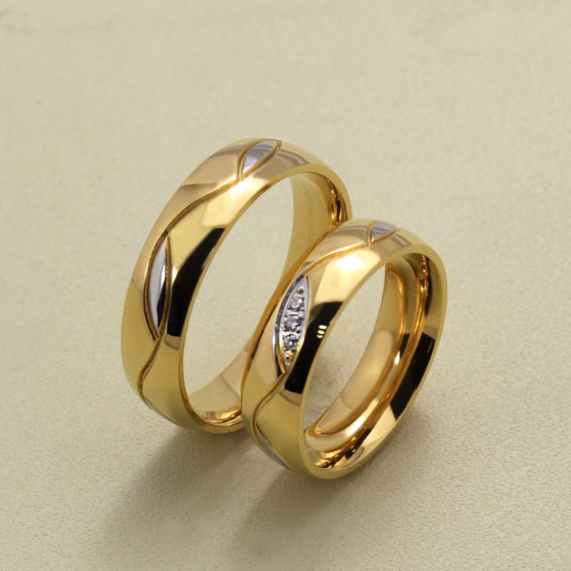 18k gold wedding rings