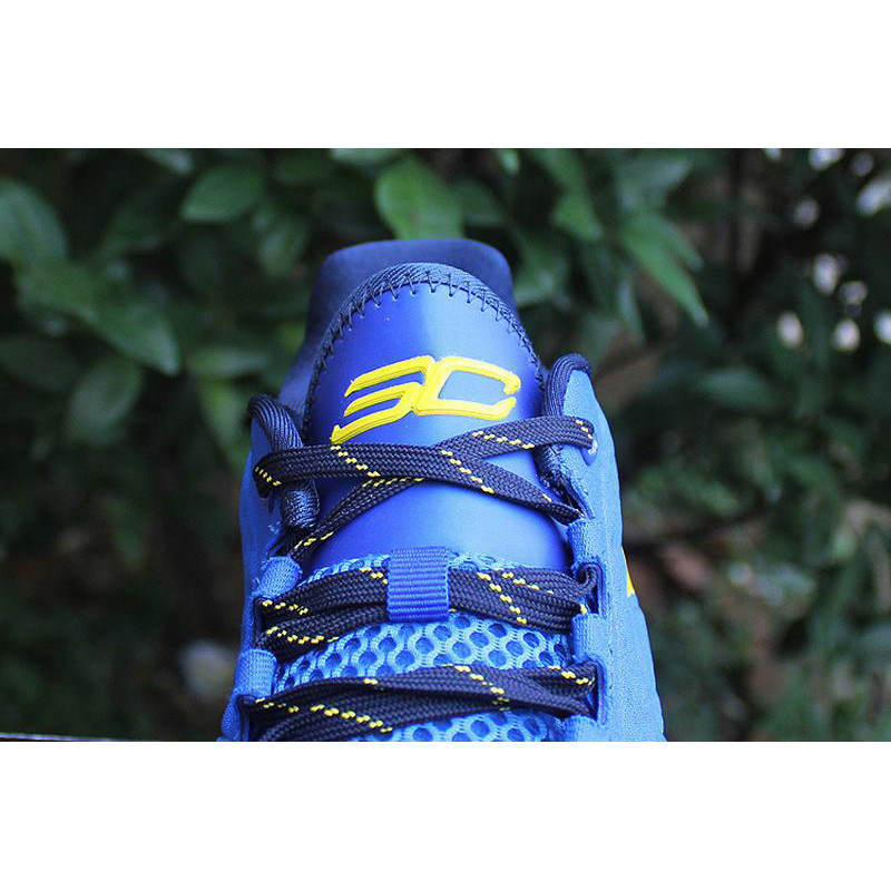 ua-stephen-curry-1-one-low-basketball-men-shoes-blue-yellow-003