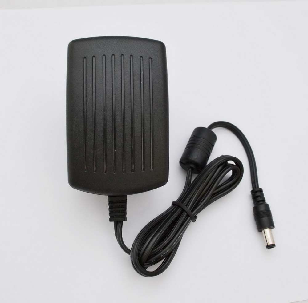 Description Picture 3 of item1PCS high quality 15V1.5A AC 100V-240V Converter Adapter DC 15V 1.5A 1500mA Power Supply EU Plug  5.5mm x 2.1-2.5mm