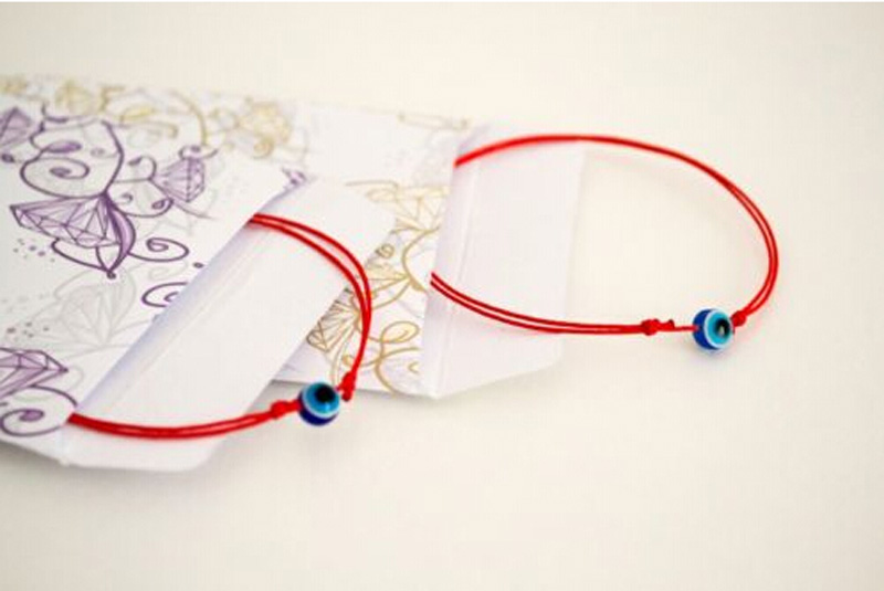 Aliexpress.com Comprar JINSE Hilo Rojo Kabbalah Pulsera Mal de Ojo Azul Simple Pulsera de la Manera Barata Para Mujer Bebé Niño Conjunto de Dos BRS004 de