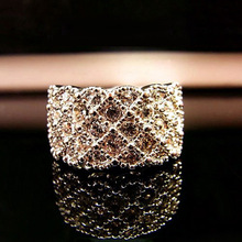 Korea elegant luxury sparkling full Fangzuan temperament ladies fashion accessories wholesale rings