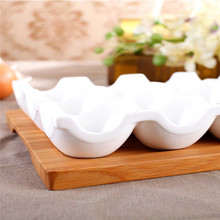 Factory direct export European creative ceramic egg tray egg simple and stylish kitchen storage tray