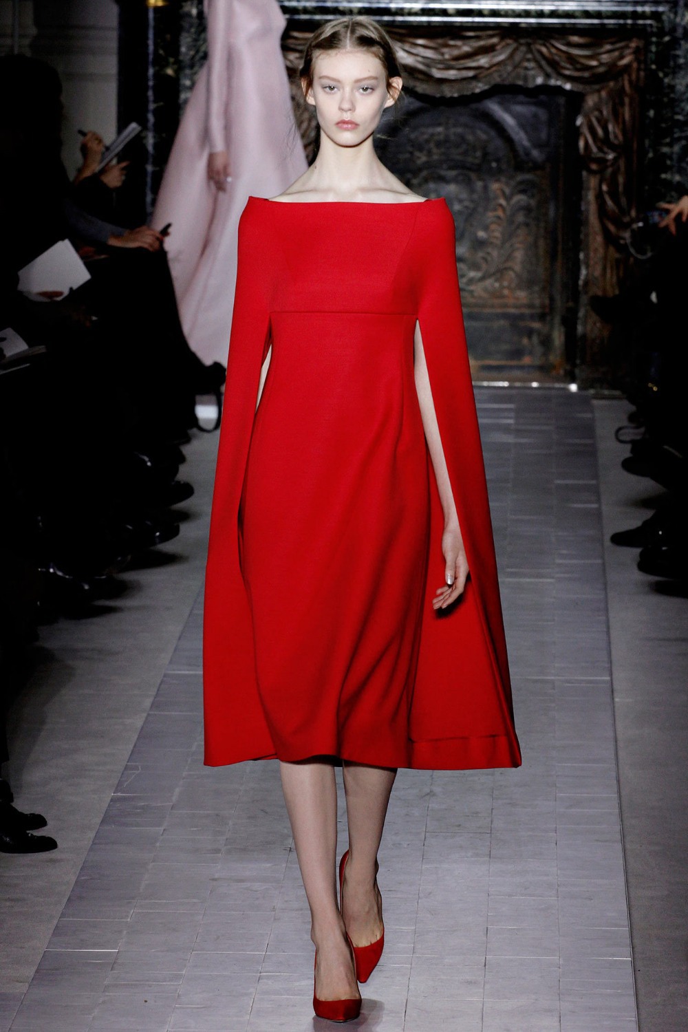 Fashion Newest Runway Women's High Quality Noble Red Cloak Elegant