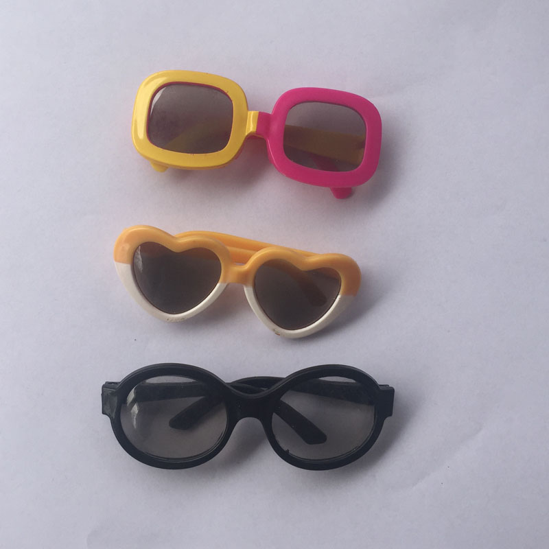 miniature sunglasses for dolls