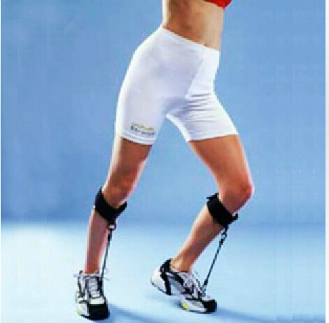 Build Explosive Strength Workout I Men 39 S Fitness Get Into A Shoulder Width Stance And Hold One Dumbbell In Front Of You At Arm 39 S Length Palm Facing Keeping Your Lower Back Its Natural Arch