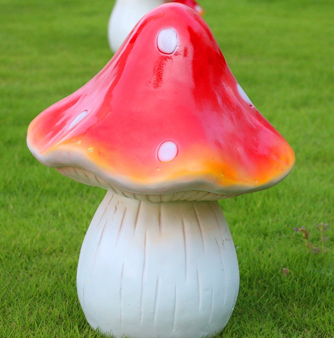 resin lawn ornaments