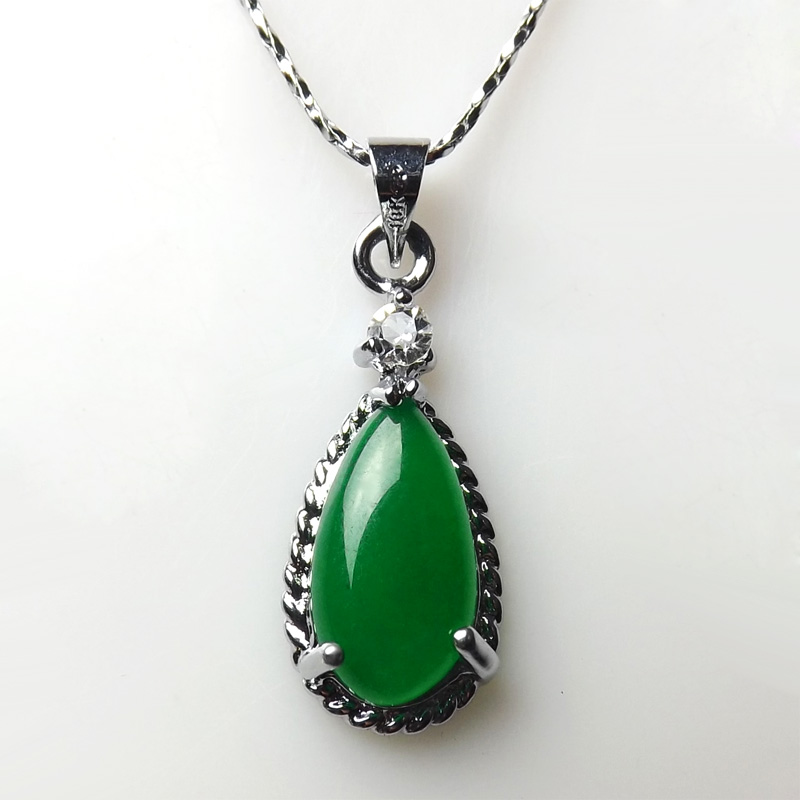 High Quality Green Jade Pendant Wholesale Necklace Pendant Natural Jade