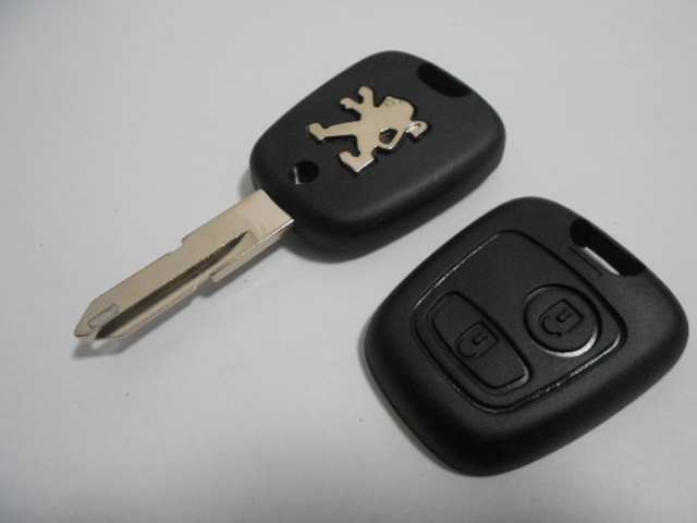 Resultado de imagem para chaves carro peugot