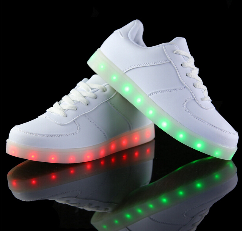 basket lumineuse nike