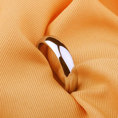 HOTsale Fashion top nice new pretty Unisex smooth gold color men women Stainless steel Ring fashion