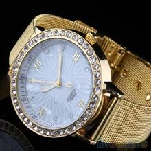 Women Elegant Crystal Roman Numerals Golden Plated Metal Mesh Band Wrist Watch