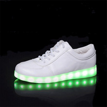 Top Luminous Shoes LED Men& Women Couple Shoes Fashion Light Up for adults Big Size34-44 Chaussure Glowing Free Shipping