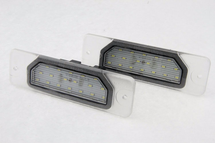 led license plate lamp for infiniti (1)