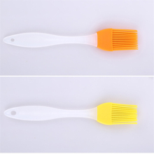 2016 Hot sale 2/pcs Silicone Pastry Brush BBQ Cake Pastry Bread Oil Cream Cooking Basting Tools Kitchen Accessories Gadgets