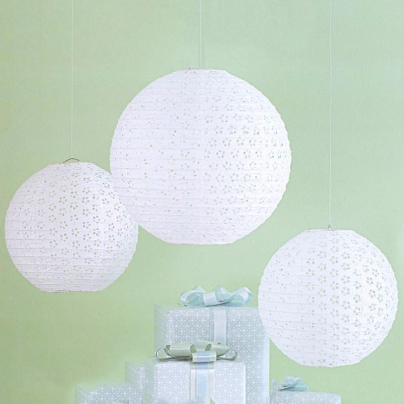 Description Picture 4 of item4/6/8/10/12/14/16 Inch White Hollow Out Paper Lanterns Festival Supplies Chinese Paper Lantern for Wedding Party Decor Lampion