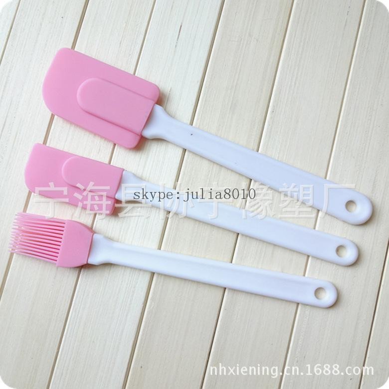 silicone-cream-spatula-cream-brush-baking-oil-brush-mixing-shovel-butter-scraper-flour-scrapers-3pc-set (2)