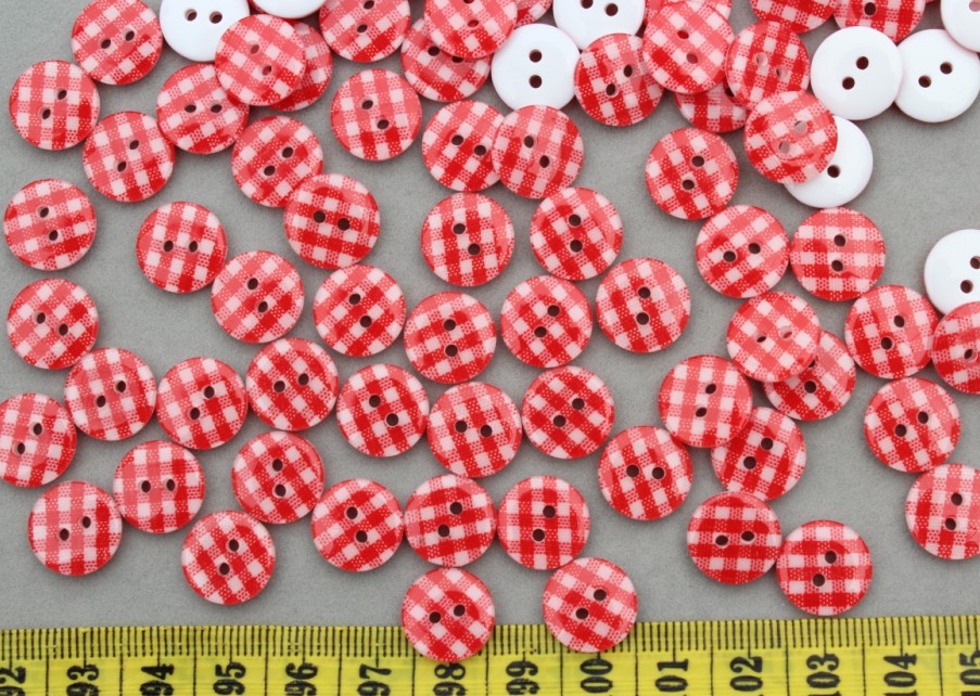 800pcs Resin font b chequer b font red Round sewing Buttons 2 holes 13mm bulk you