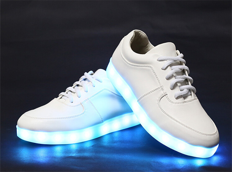 Гаджет  8 Colors LED luminous shoes unisex shoes men & women flats USB charging light shoes colorful glowing leisure flat shoes None Обувь