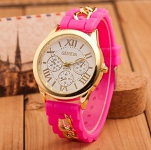 Hot selling ladies geneva gold plated chain women dress quartz watch silicone strap watches girls wristwatches