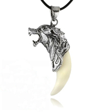 Fashion Brave Man Wolf Tooth Necklace Titanium Steel Domineering Pendant Jewelry Fine Jewelry 1Pcs