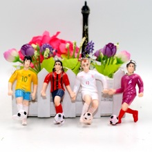 Free shipping 1pcs Nike soccer players Ronaldinho Ibrahimovic Henry Cantona Creative Keychain Charm Toys