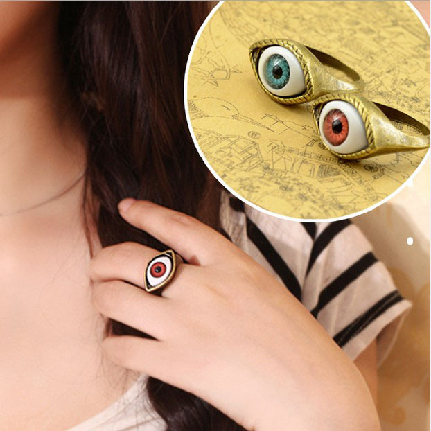 Hot Selling Vintage Retro Europe Punk Gothic Exaggerated Vampire Blue Brown Color Eye Rings For Women