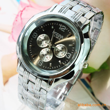 2015 nueva moda casual Mens relojes alta calidad cuarzo del negocio de acero relojes Creative car dashboard design envío gratis