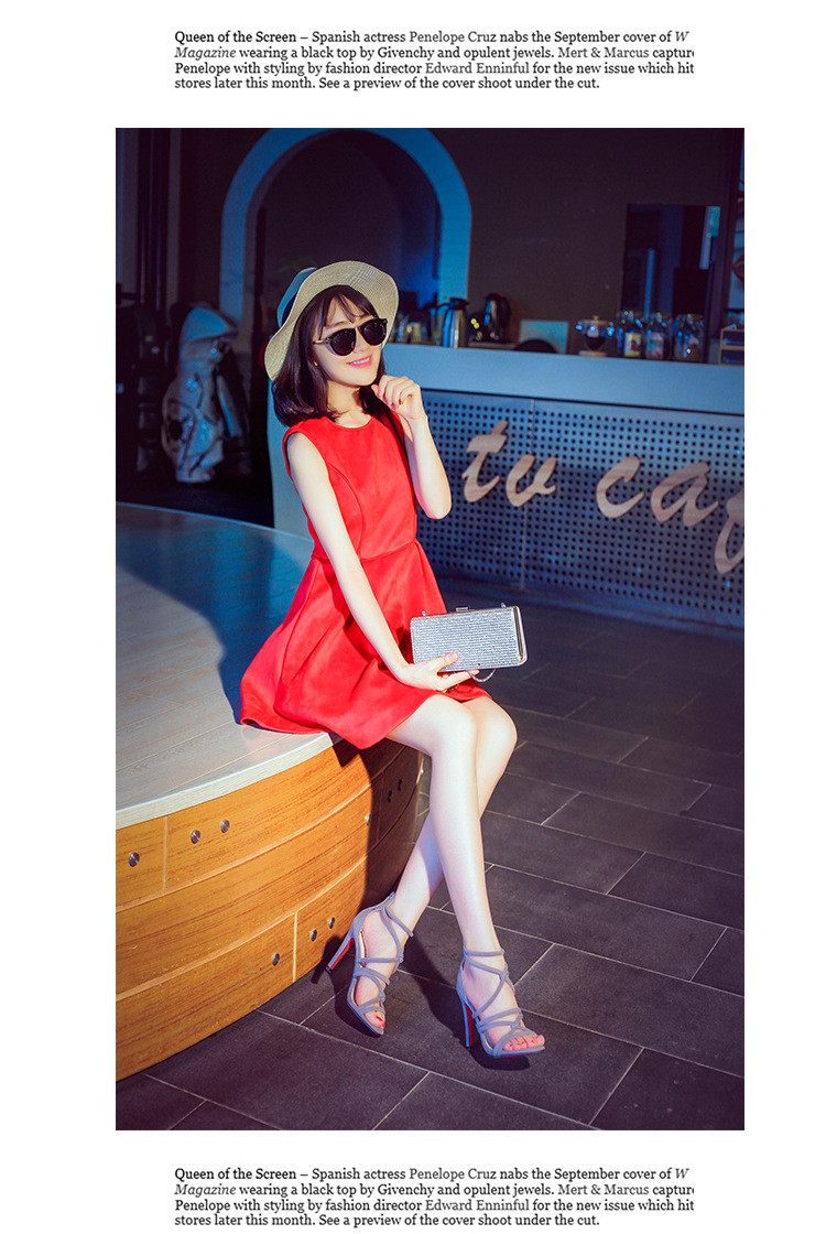 2229479439_1789272305