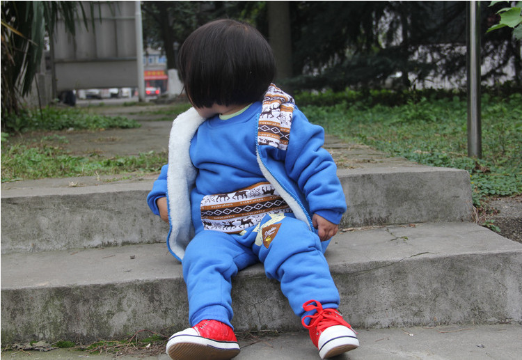 1-4 year old winter baby Boy girl Clothing ,Baby winter thick winter sweater 3pcs fitted vest hooded vest Kids Clothes Sets 1-4 year old winter baby Boy girl Clothing ,Baby winter thick winter sweater 3pcs fitted vest hooded vest Kids Clothes Sets