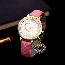 2016 hot sale round shape dial quartz wristwatches for ladies fashion colored women watch with love heart pendant bayan saatleri