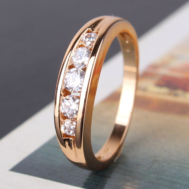 Fashion Rings for Women 2015 18K Gold Plated Finger Ring Round Cut White Crystal CZ Band