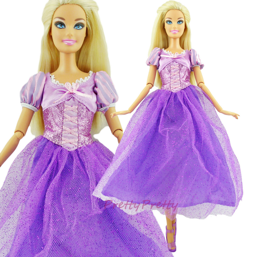 Barbie dresses Barbie dresses