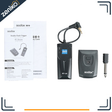 Godox RT-16 16-Channel Wireless Studio Strobe Flash Trigger Remote